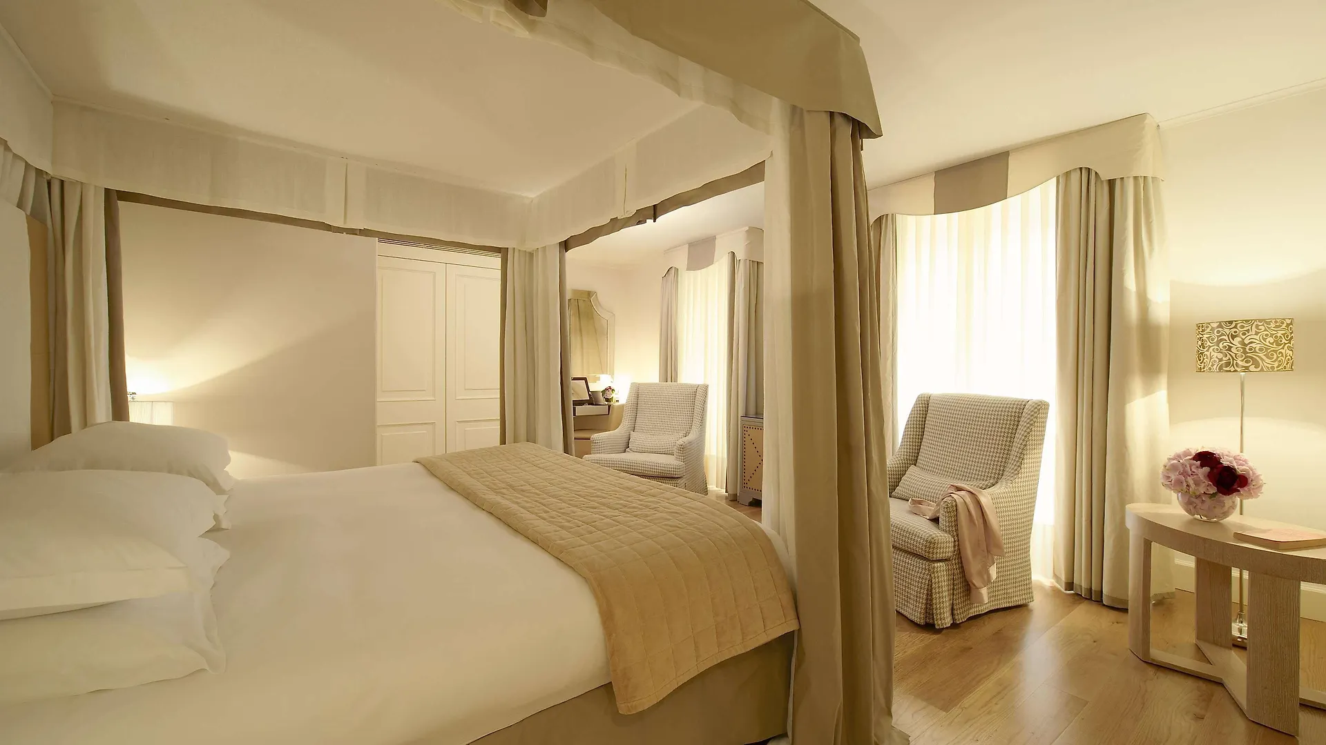 Castille Paris - Starhotels Collezione 5*,  France