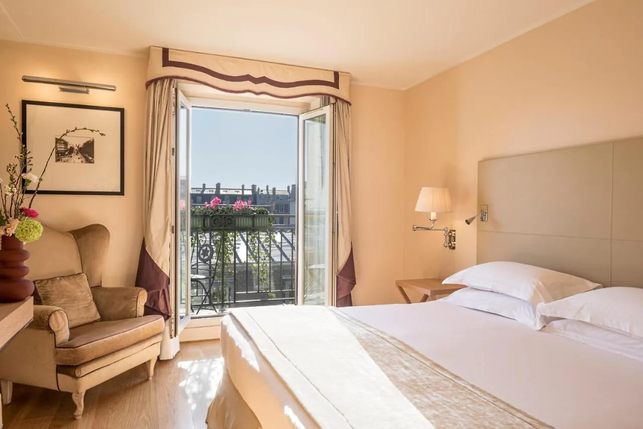 Castille Paris - Starhotels Collezione 5*,  France