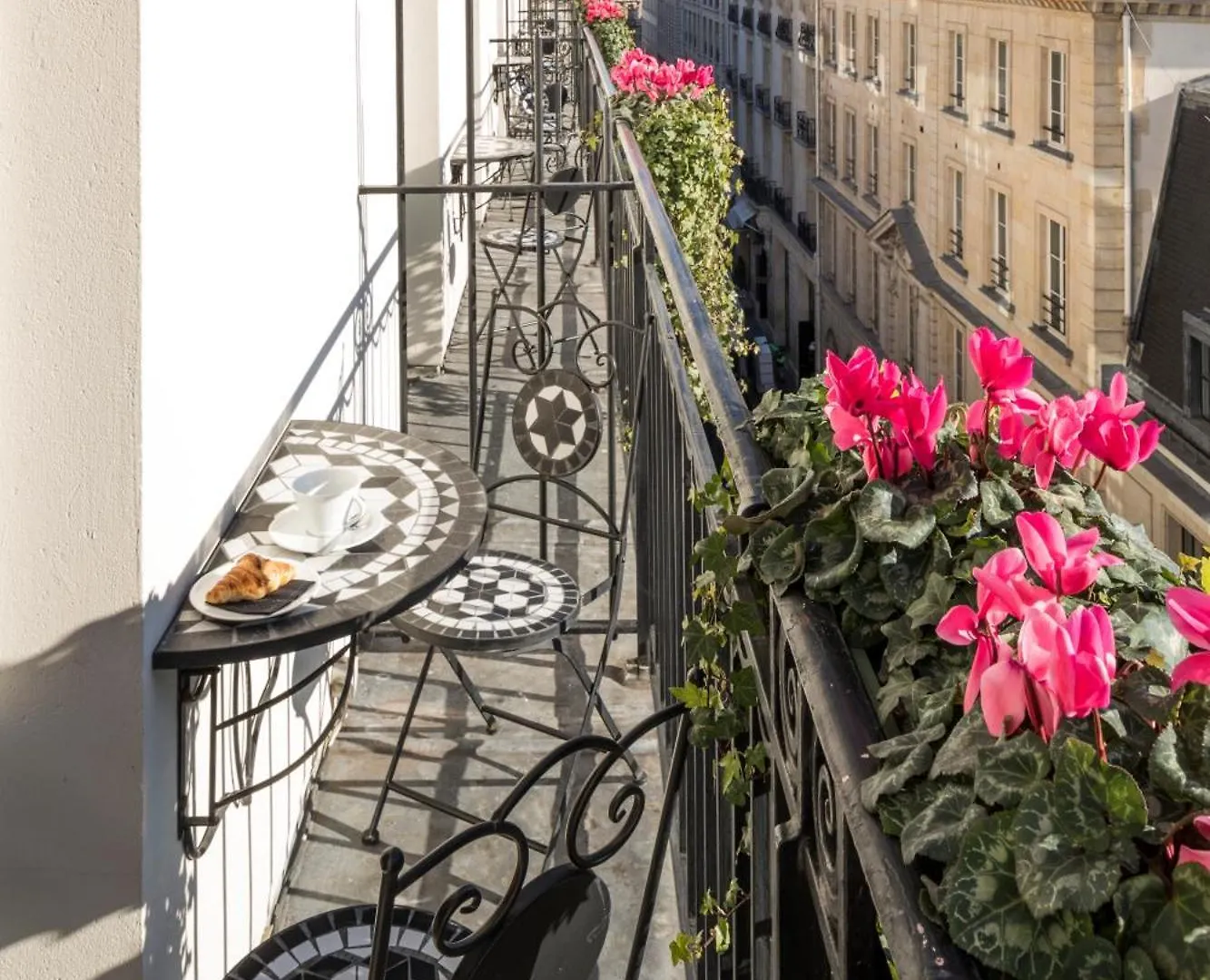 Castille Paris - Starhotels Collezione Hotel