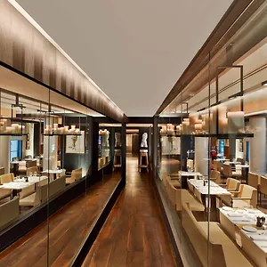 5* Отель Le Metropolitan, Tour Eiffel, A Tribute Portfolio