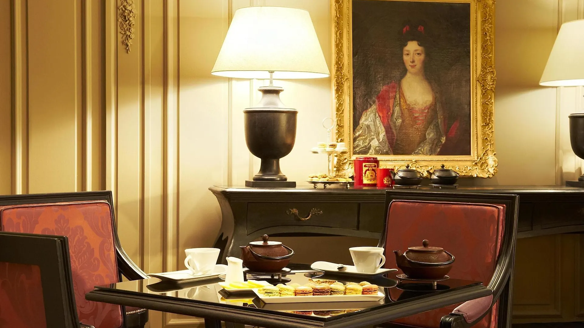 ***** Hotel Castille Paris - Starhotels Collezione France