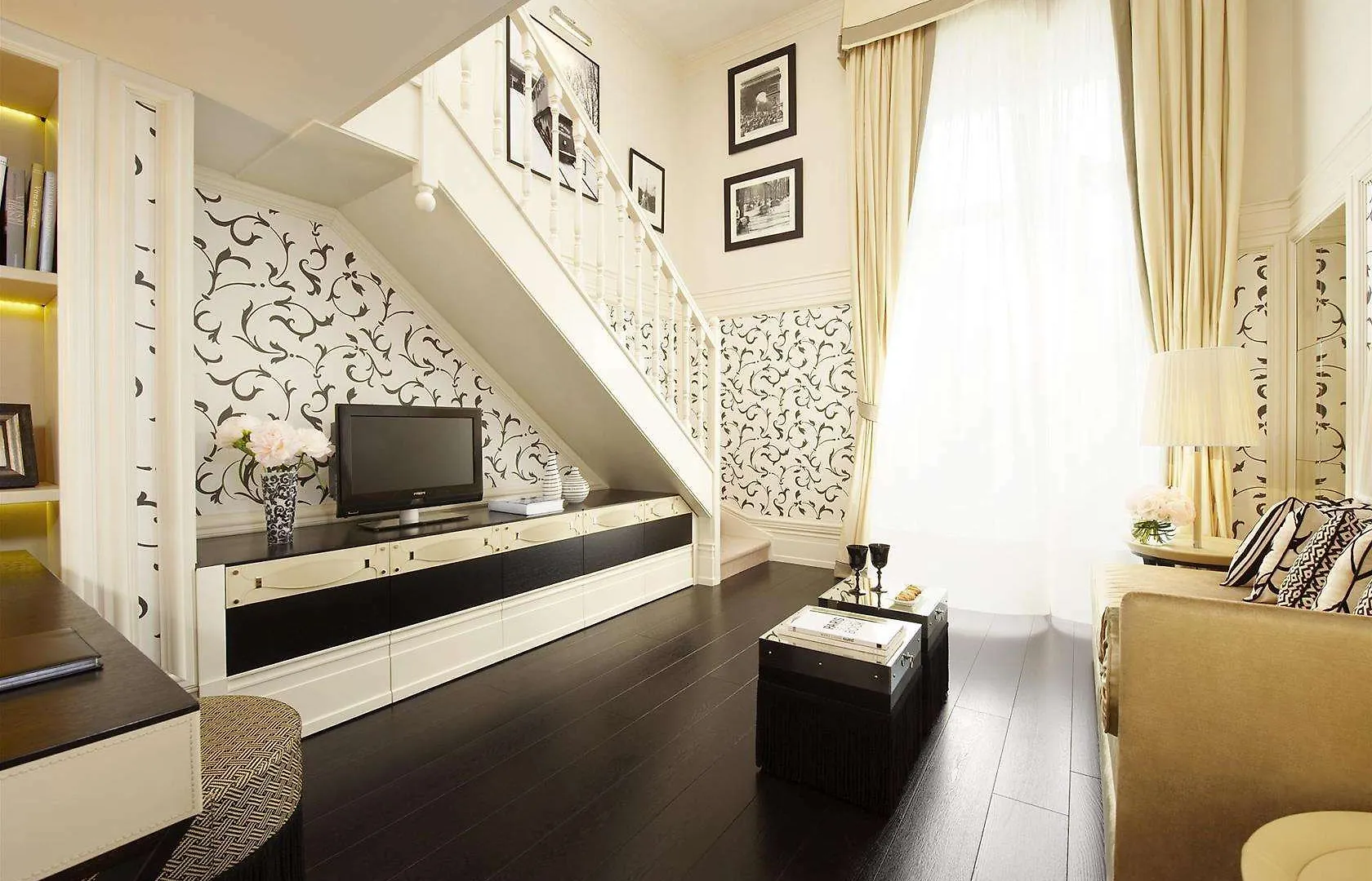 Castille Paris - Starhotels Collezione Hotel
